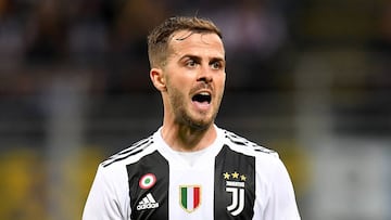 El centrocampista bosnio de la Juventus, Miralem Pjanic, durante un partido.