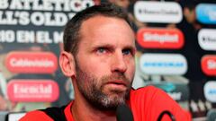 Lucas Bernardi no seguirá como técnico de Godoy Cruz