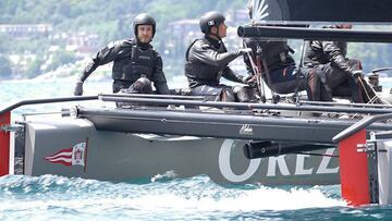 Casiraghi, con sus compañeros del ‘Malizia’.