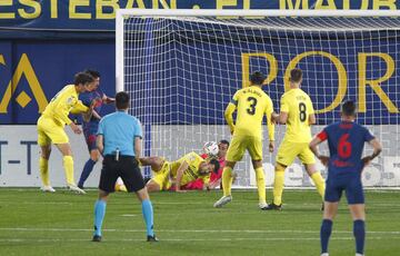 Pedraza, en propia puerta y tras un disparo de Savic, marc¨® el 0-1.