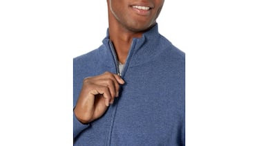 El jersey básico de cuello alto para hombre que no debe faltarte