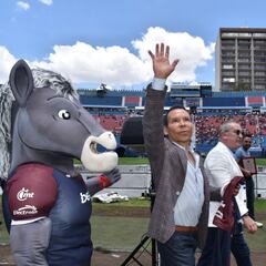 Atlante rinde homenaje al Profe Cruz
