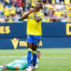 Aznar y Vallejo se reparten los puntos