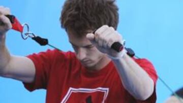 Andy Murray aprovechó la jornada del sábado para entrenarse antes de la final.