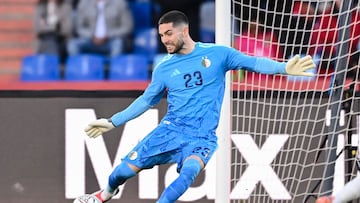 Luca, otra vez con Argelia.