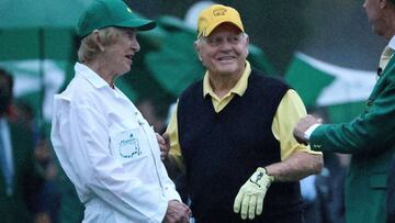 Jack Nicklaus, junto a su mujer Barbara, antes de golpear la bola en Augusta.