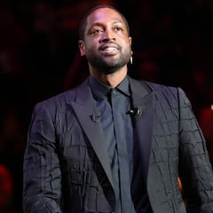 Which WNBA team did former Miami Heat star Dwyane Wade buy a stake in?
