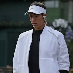 Susto para Muguruza: su avión tiene que regresar a Los Ángeles por pérdida de combustible