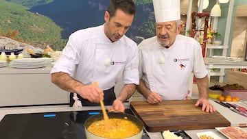 Joseba y Karlos Arguiñano haciendo un risotto