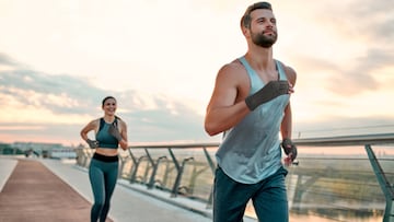 Guantes para la artritis que sirven también para tus actividades están disponibles en Amazon.