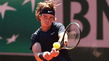 Rublev, potencial rival de Nadal en cuartos, cae en primera ronda