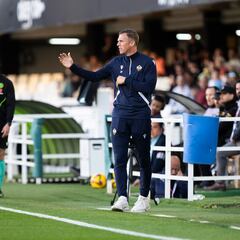 El arbitraje y el VAR sacuden al Castellón en su regreso a Segunda