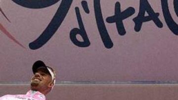 <b>El alemán arrebató la maglia rosa al italiano Paolo Savoldelli.</B>