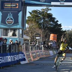 Roglic, el más fuerte en Trevi: Geraint Thomas, nuevo líder