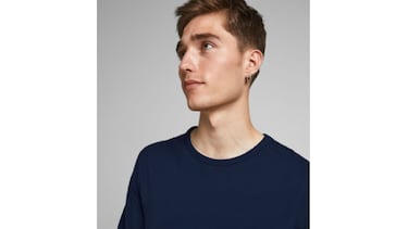Esta camiseta Jack & Jones de manga larga y en seis colores triunfa en Amazon porque combina con todo