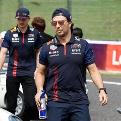 Las conclusiones de Checo Pérez tras su doble abandono en el GP de Japón