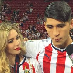 Alan Pulido regresa con su ex novia, Ileana Salas