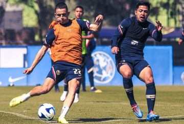 Álvaro Fidalgo, en su primer entrenamiento con el Club América de México.