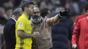 Cervera y Barral, jugador y entrenador del Cádiz.