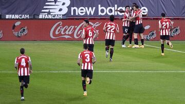 BILBAO, SPAIN - JANUARY 06: Inaki Williams of Athletic Bilbao celebrates with his team after he scores their team's first goal during the La Liga Santander match between Athletic Club and FC Barcelona at Estadio de San Mames on January 06, 2021 in B