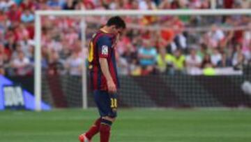 Messi se retira lesionado