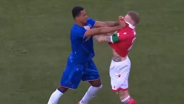 El Chelsea protagoniza una pelea insólita en un amistoso: hubo una patada y esto pasó...