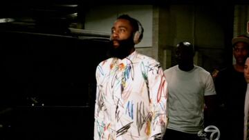 Harden machacó a los Clippers con su traje "pintado por niños"