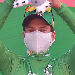 Roglic: "De nuevo soy líder, pero no cambia nada para mí"