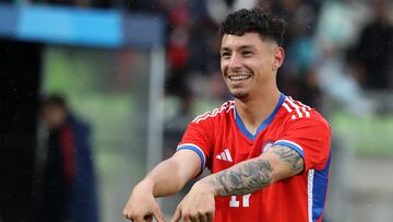 VALPARAISO, CHILE – NOV 01: Cesar Perez de Chile celebra su gol contra Estados Unidos