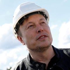 Elon Musk challenges Putin in Russian-language tweets about Ukraine
