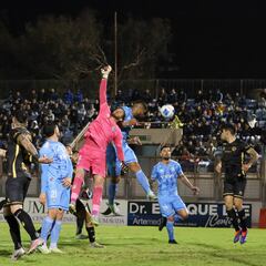 La B del fútbol chileno no defrauda: el colista cambió todo en el liderato