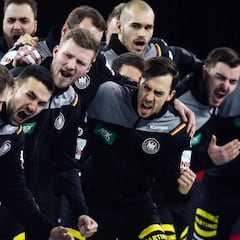 Roscheck aplazó su boda para debutar con Alemania