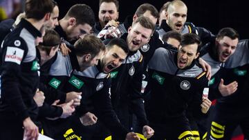 Roscheck aplazó su boda para debutar con Alemania