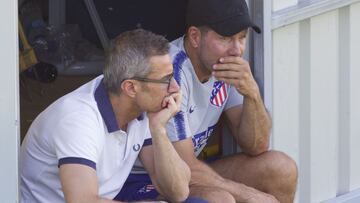 Simeone y Berta, en un entrenamiento del Atl&eacute;tico.