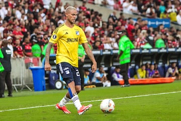 Millonarios perdió 3-0 ante Flamengo en su visita al estadio Maracaná por la sexta fecha de la fase de grupos de la Copa Libertadores.