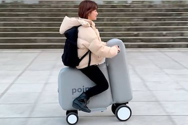 Crean una bicicleta eléctrica hinchable que se guarda en una mochila
