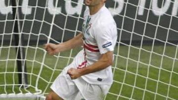 <b>ALEGRÍA. </b>Postiga celebra el gol que marcó contra Dinamarca en la segunda jornada de la fase de grupos de la Eurocopa.