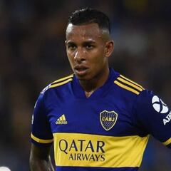 Villa rompió el silencio: "Trabajo y espero mi momento"