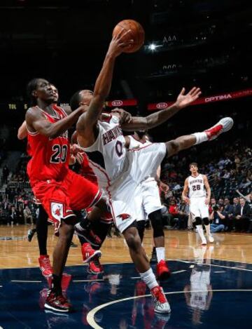 Los Bulls, peleando a muerte cada balón, siguen siendo una de las sensaciones de la liga. Compiten sin Rose y Deng.