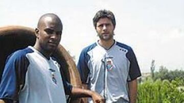 <b>VIEJOS CONOCIDOS. </b>Pochettino y Domi jugaron juntos en la Liga francesa. Ahora lo harán en la española.