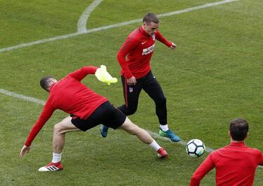 Simeone: "We're privileged to be second; we have to make sure we stay there"