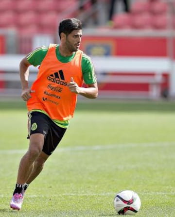 Carlos Vela - Delantero