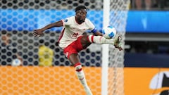 Ni Raúl Jiménez ni Alexis Vega: El futbolista que se quedó con la camiseta de Alphonso Davies