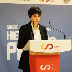 Sara Hurtado hace una llamada a patinar por la paz en Ucrania