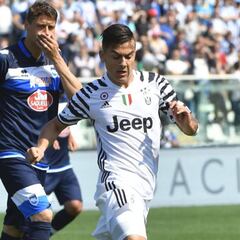 Alarma en la Juventus: Dybala sale lesionado ante el Pescara