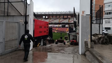 Vallecas muda su césped