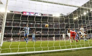 Gol anulado al Málaga justo al final de la primera parte 

 