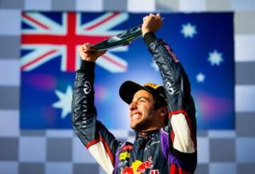 Daniel Ricciardo de Red Bull celebrando el segundo puesto en el Gran Premio de Australia de Fórmula uno