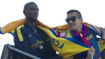 Abidal y Alexis en las celebraciones de ayer.