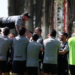 Toluca casi se queda sin técnico: ‘Turco’ Mohamed vive “salvaje” festejo de cumpleaños